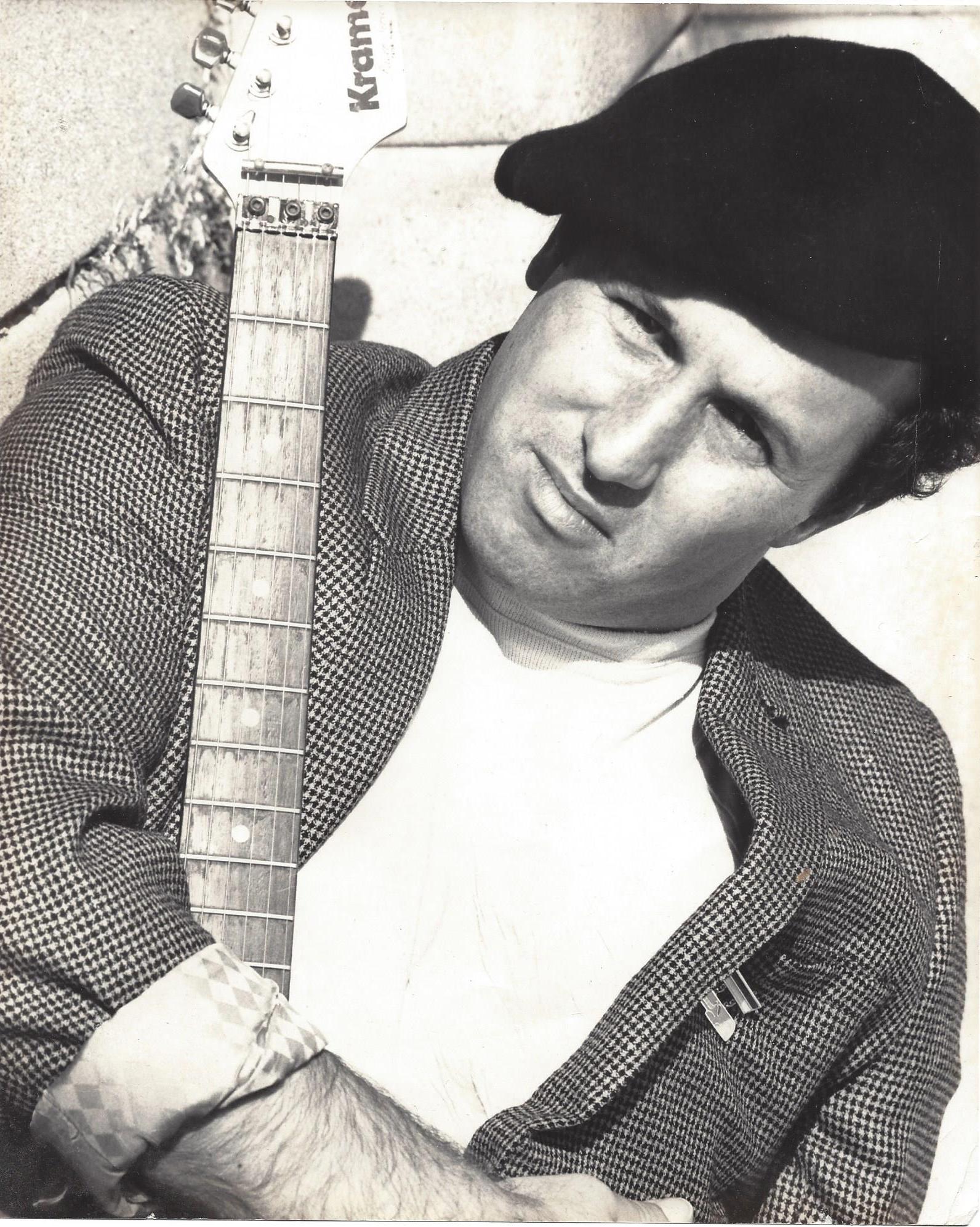 eddy-and-guitar